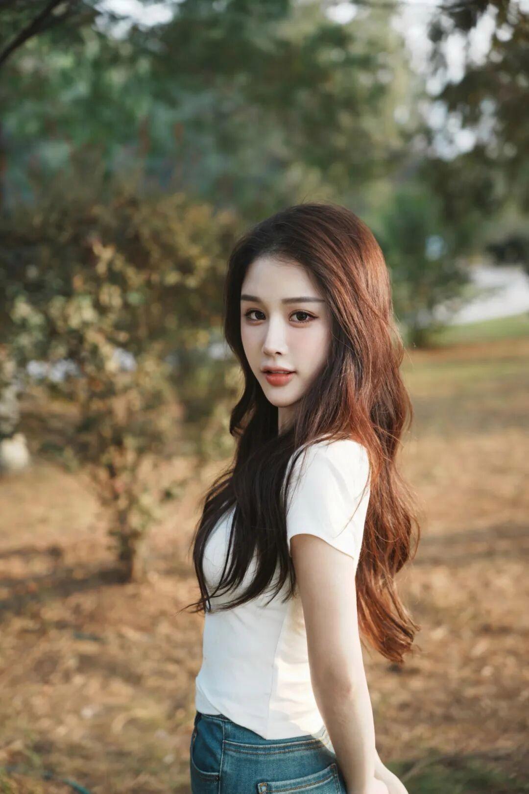 户外女生应该学会的11姿势拍写真-图片7